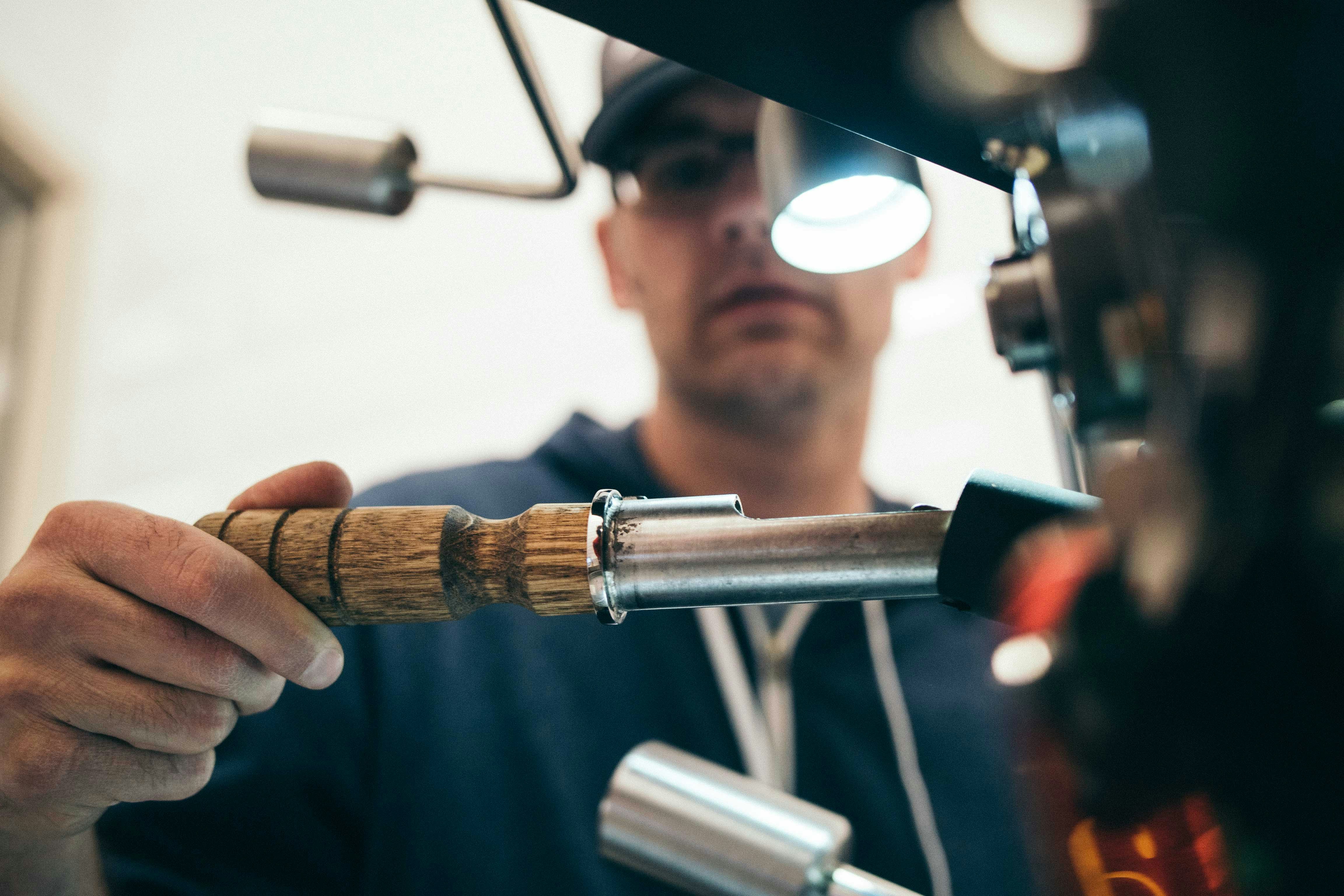 Équipe de plombiers professionnels